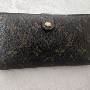 Louis Vuitton LV wallet